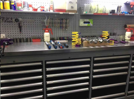 工具柜廠家天金岡已成功為上汽、吉利等眾多500強企業提供車間解決方案