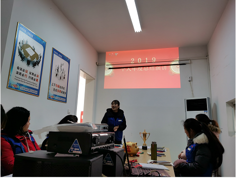天金岡工具柜優秀員工王麗麗 天金岡工具柜優秀員工王麗麗