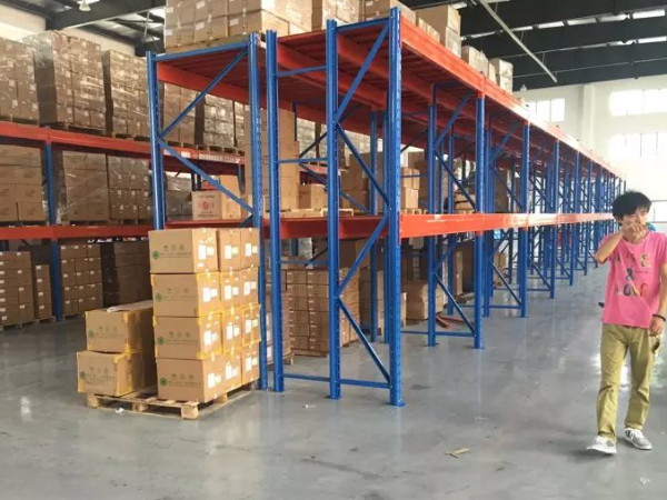 這樣擺放貨架會(huì)讓倉儲(chǔ)作業(yè)效率提升40%，你知道嗎？