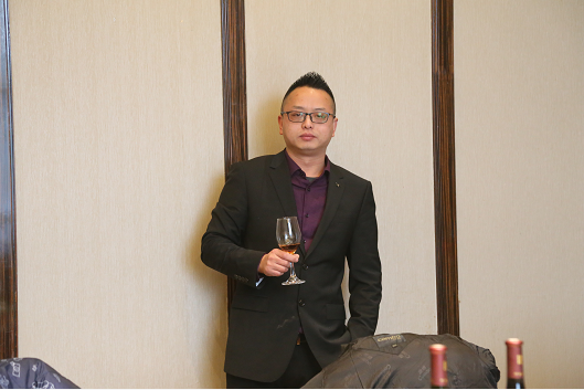 工具柜廠家天金岡總經(jīng)理常金標先生當選牛商匯昆山分會副會長 工具柜廠家天金岡總經(jīng)理常金標先生當選牛商匯昆山分會副會長